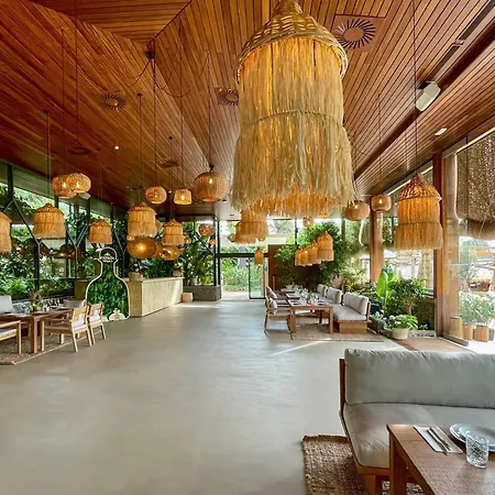Szálloda Torre Melina, A Gran Melia 5*