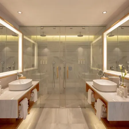 فندق Torre Melina, A Gran Melia